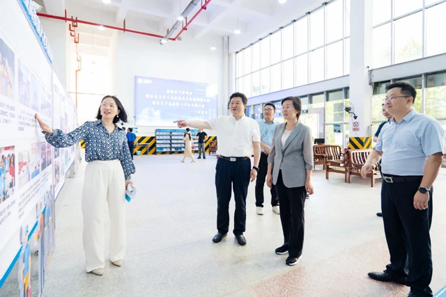 湖北省人社廳黨組書(shū)記、廳長(zhǎng)李述永到宜化實(shí)訓(xùn)基地調(diào)研